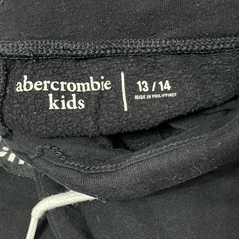 Abercrombie Kids Paint Splatter Tee & Sweatpants Bundle - Picture 5 of 6